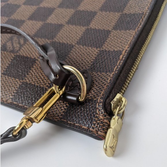 SOLD Louis Vuitton Damier Ebene Neverfull Pouch - Picture 5 of 7